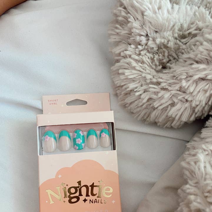Nightie Nails – wholesale Lösnaglar – Strand Cruiser