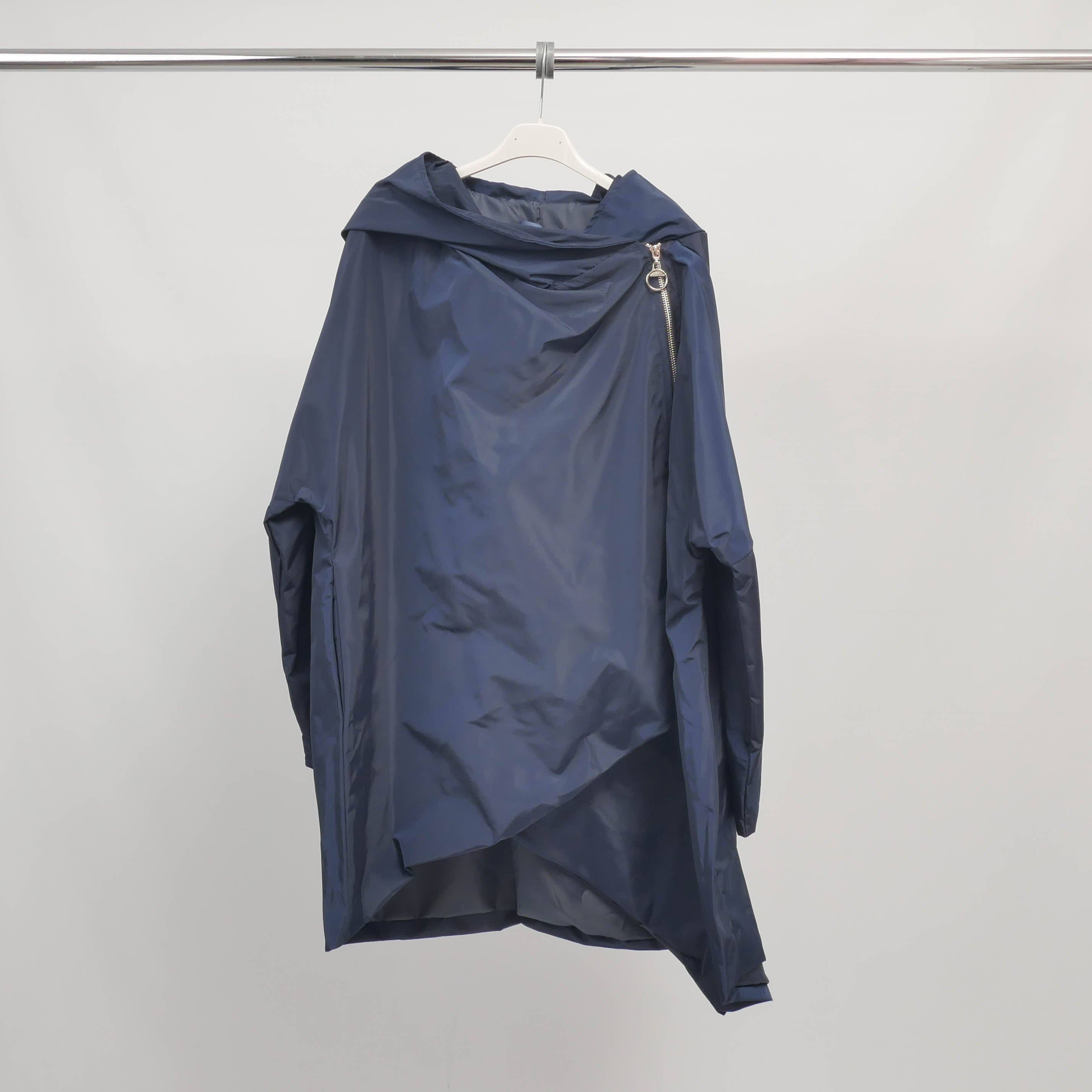 Cecile Wang - Wholesale Raincoat - Women's - Asymmetrical waterproof hooded jacket – ref HM71022