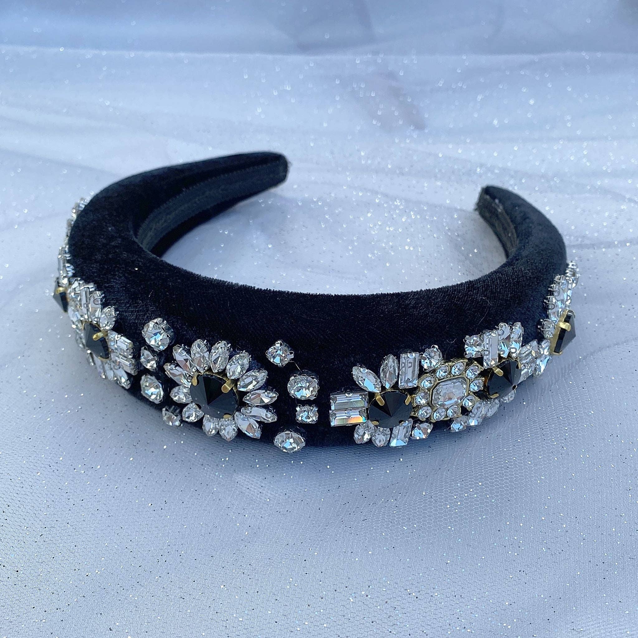 QueenMee Accessories - Wholesale Fashion Headband - Women's - Jewelled Headband in Black Padded Headband1