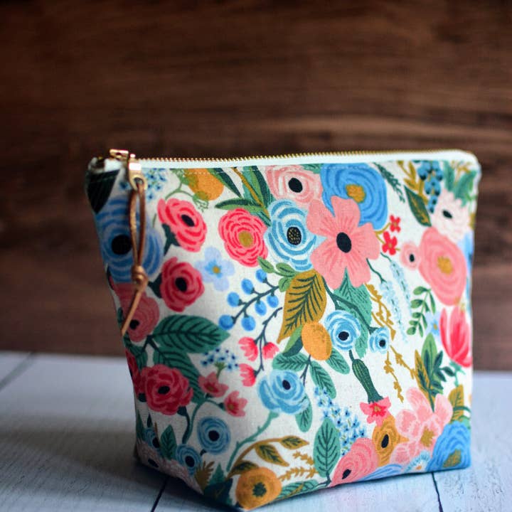 Bamboo Hill - Wholesale Makeup/Cosmetic Bag - Zippered Pouch in Rifle Paper Co Canvas fabric7