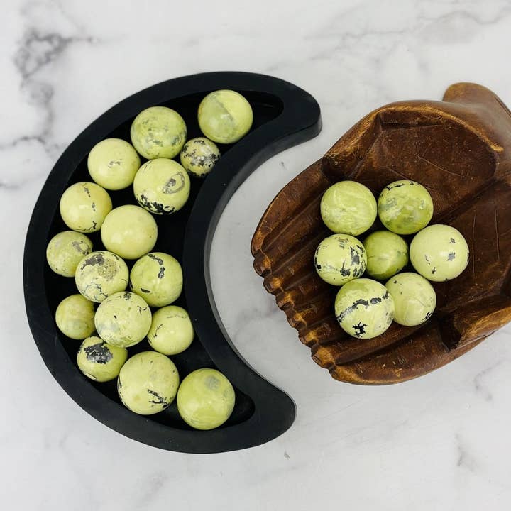 Serpentinkristallkulor - EFTER VIKT - Helande stenar för wholesale av Rock Paradise