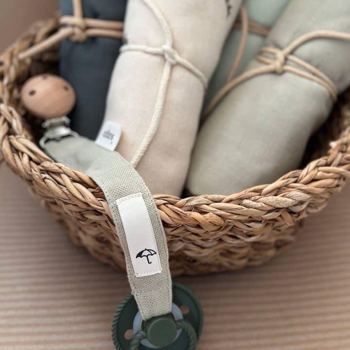Saga Copenhagen - Wholesale Pacifier Clip - Baby - Pacifier Clip - Green Tea - Organic Cotton - Silicone Ring1