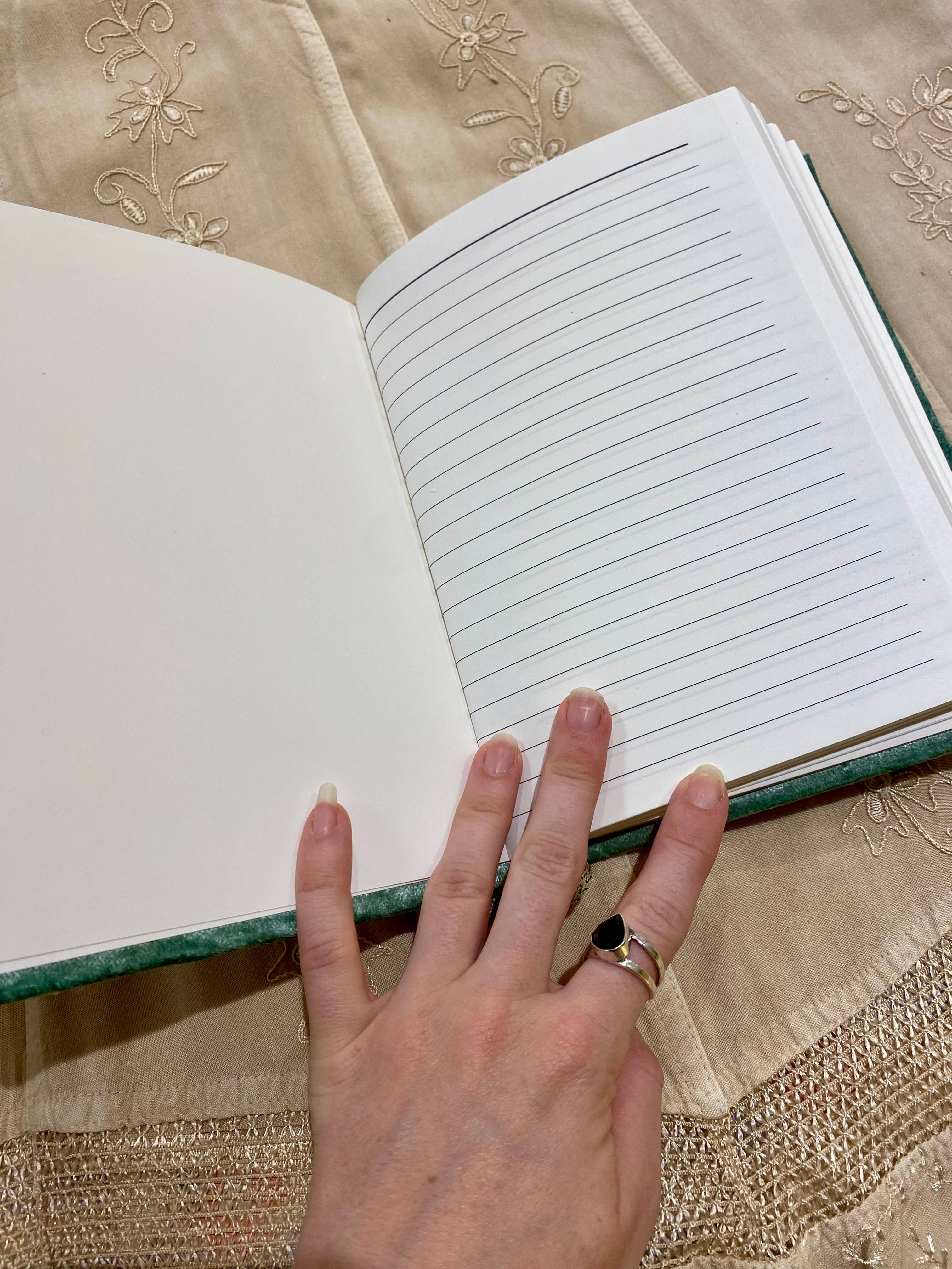 Temple of Treasure - Wholesale Notebook - Fluwelen Kralen Notitieboek Maancycli4