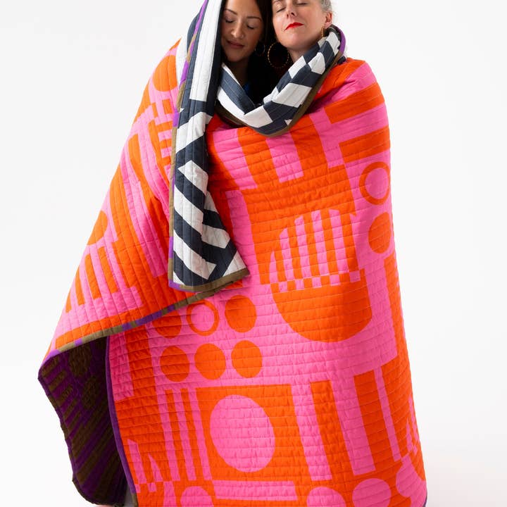 Irregular Sleep Pattern – wholesale Throw blanket – Reversible Quilted Throw in Hot Grape6