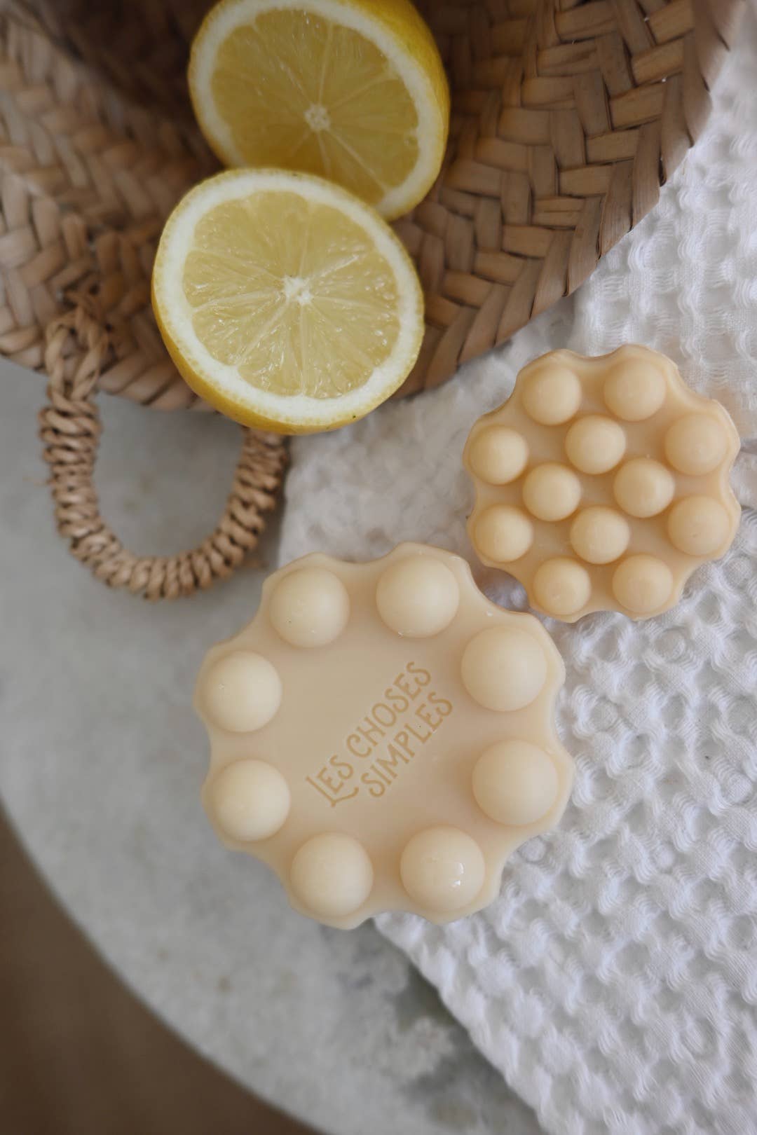 Les Choses Simples - Venta al por mayor Champús en pastillas/sólidos - Barra de champú Nº3 cítrica3