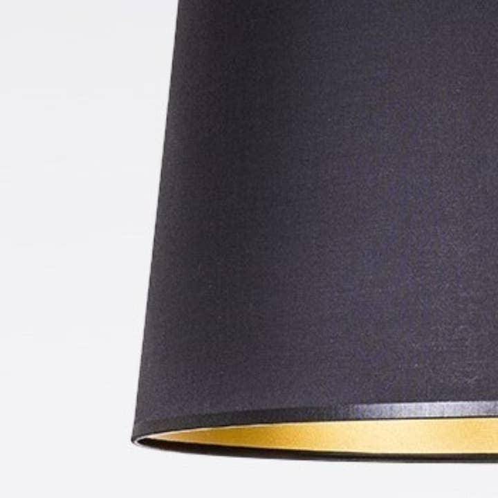 Signature Home Collection GmbH – Engroshandel Lampeskærm – Lampeskærm sort stof/ guld interiør 40/33/25 cm