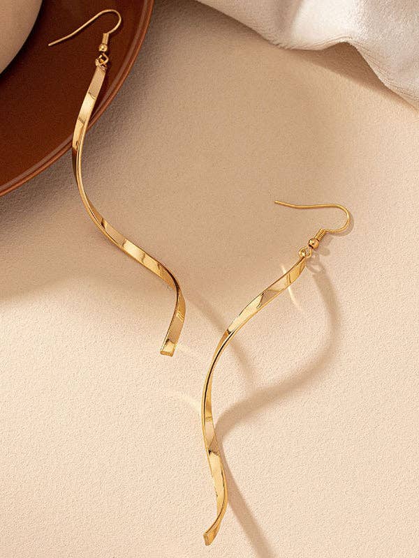 GOLD Einfarbiges spiralförmiges Ohrhängerzubehör mit Quasten für den Großhandel auf Faire2