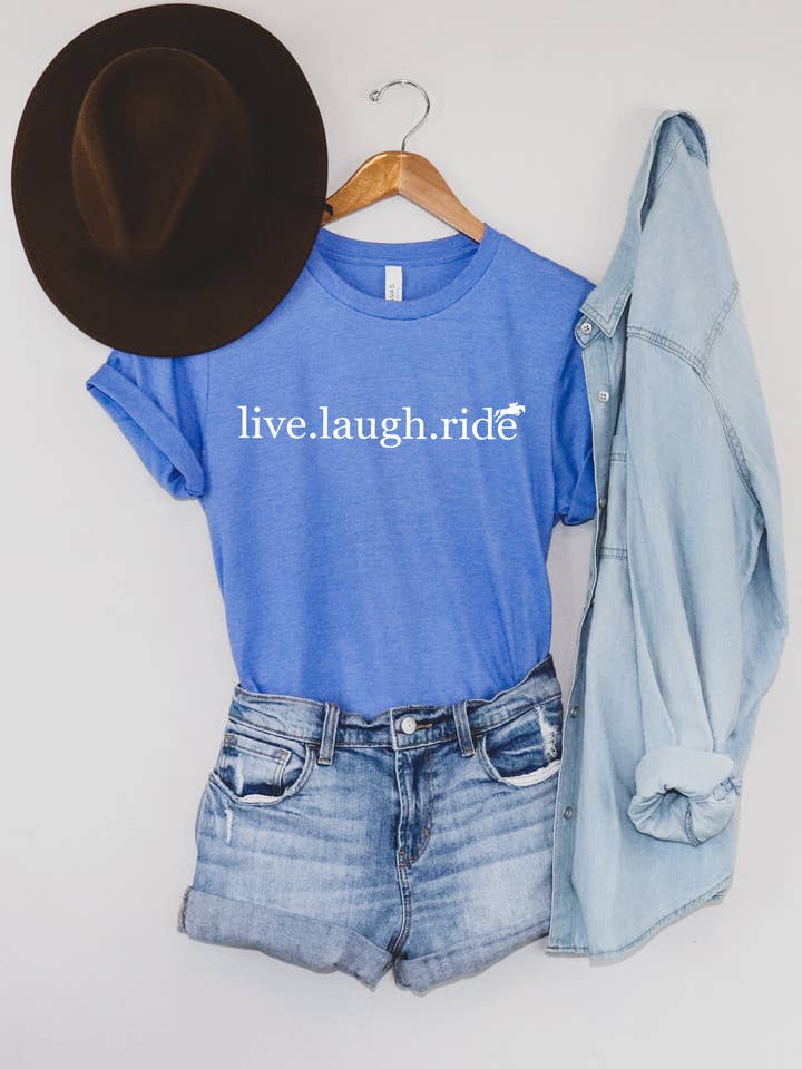 „Lebe. Lache. Ride (Deutsch)“ Equestrian Bedrucktes T-Shirt für den Großhandel von Cotton Candys