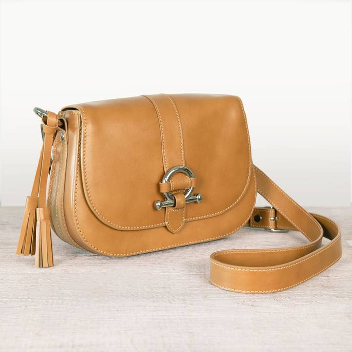 Del Rey - Sac à main en cuir de luxe avec mors de cheval équestre en bandoulière en caramel pour la vente par URBAN-EQUESTRIAN
