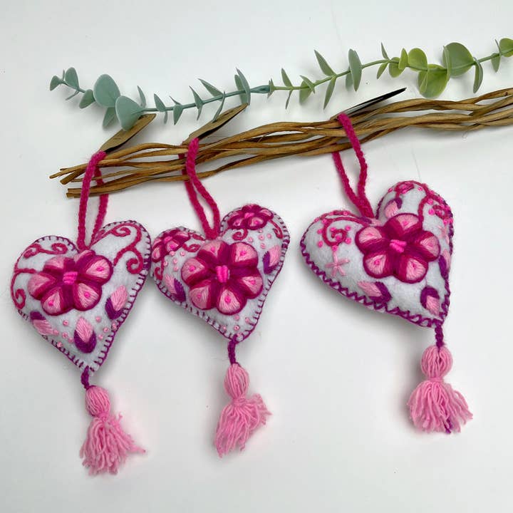 Artesana Love - Vendita all'ingrosso Set di decorazioni - Ornamenti a forma di cuore di neve - Set di 3