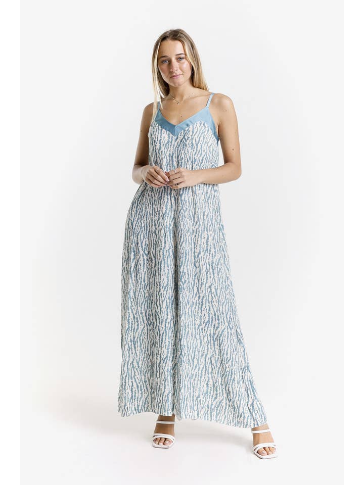 TINA Stephens Italy/Tees By Tina – Macacão - Mulher por atacado – Macacão Selena Rain com Estampa e Acabamento em Cetim (DT226R)5