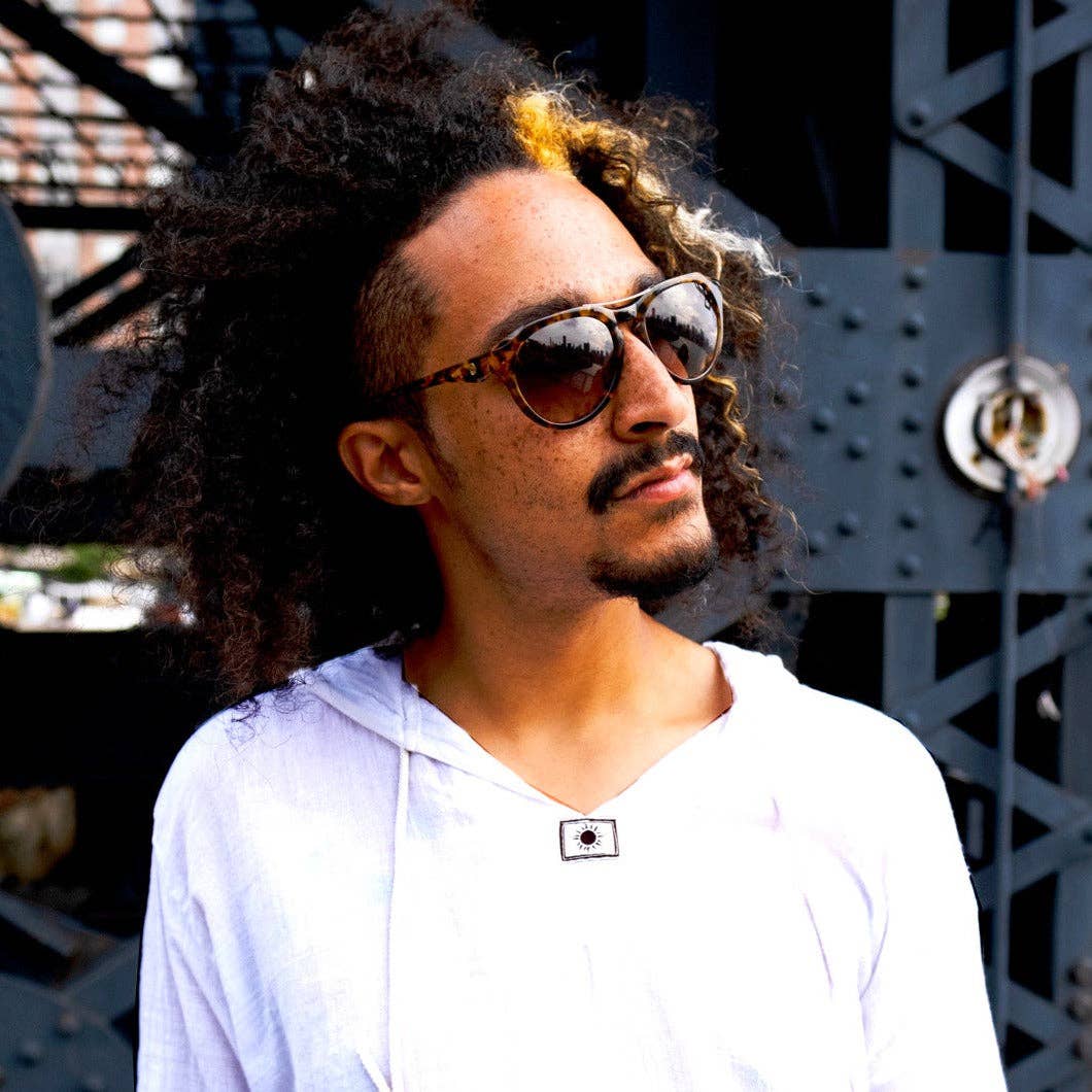 Yunizon Eyewear - Wholesale Sunglasses - Women's - Avec51