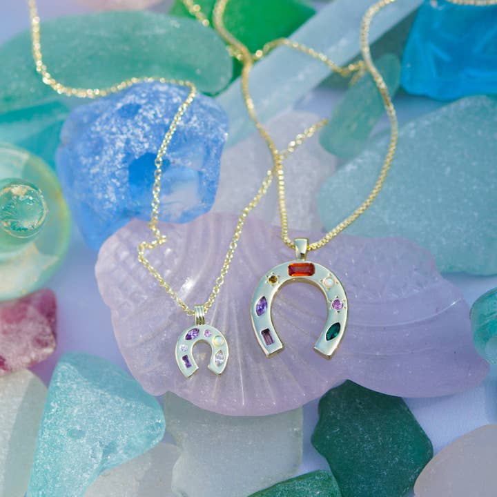 Junk Jewels Ltd - Wholesale Pendant/Charm Necklace - Mini Lucky Charm Necklace