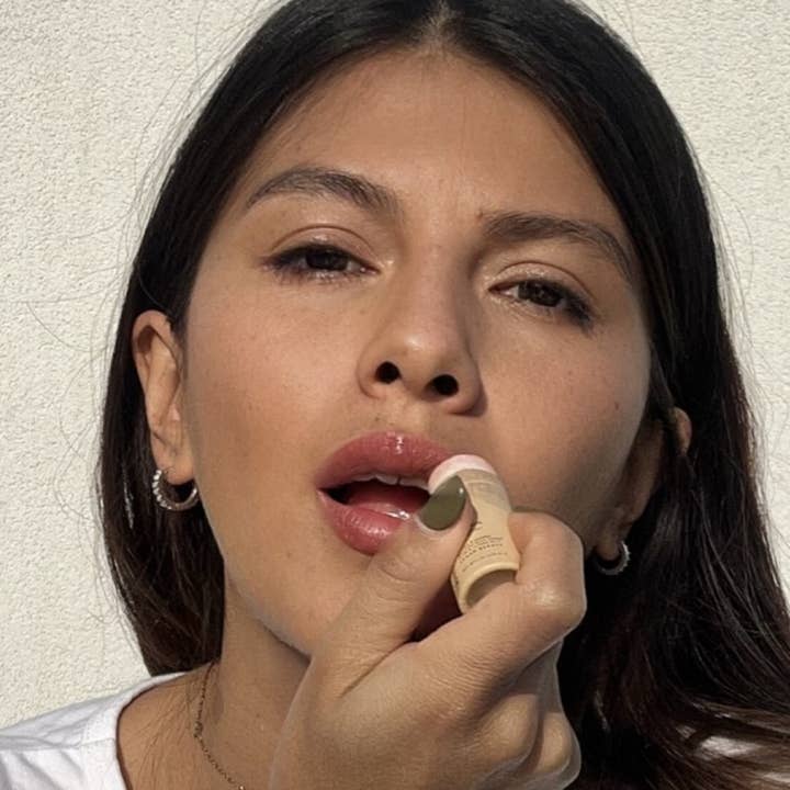 River Organics - Venta al por mayor Pintalabios - Tinte labial vegano con forma de granada