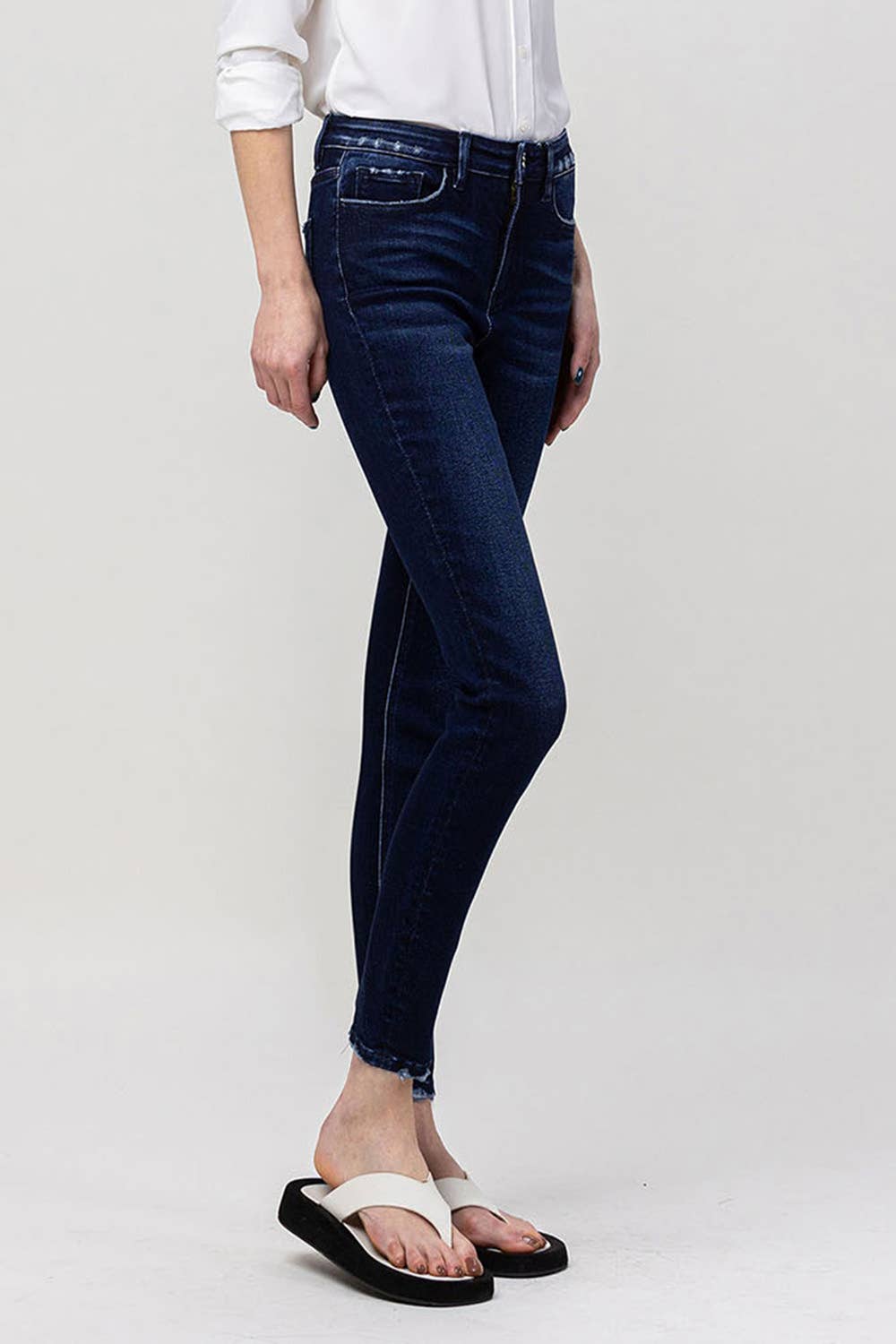 TREASURE HIGH RISE SKINNY JEANS F4822 for wholesale on Faire7