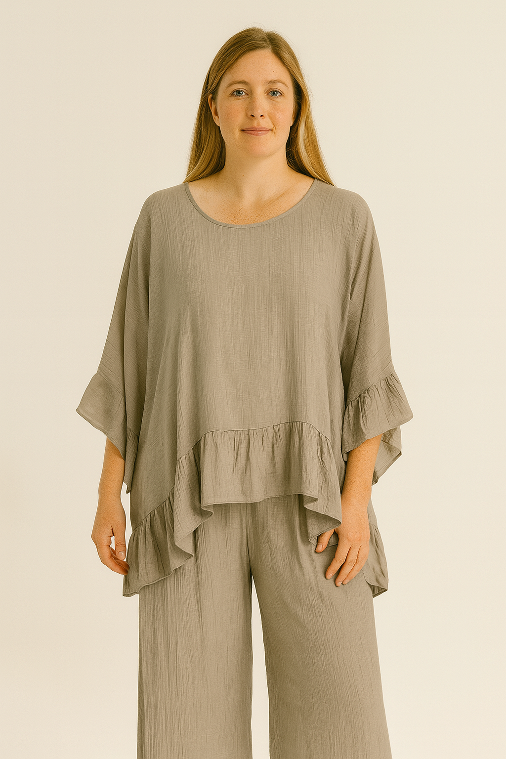 Lucy Sparks – Conjunto de top e calça (roupa NÃO Casual) - Mulher por atacado – CONJUNTO PLUS SIZE DE TOP E CALÇAS COM BAINHA FRANZIDA0