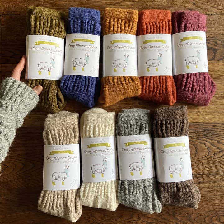 Samantha Holmes Alpaca Clothing and Gifts - Wholesale Socks - Women's - Cosy Alpaca Rib Knit Socks