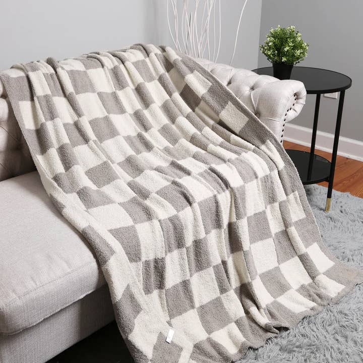 Queens Designs - Wholesale Throw Blanket - Checkered Print Blankets 0