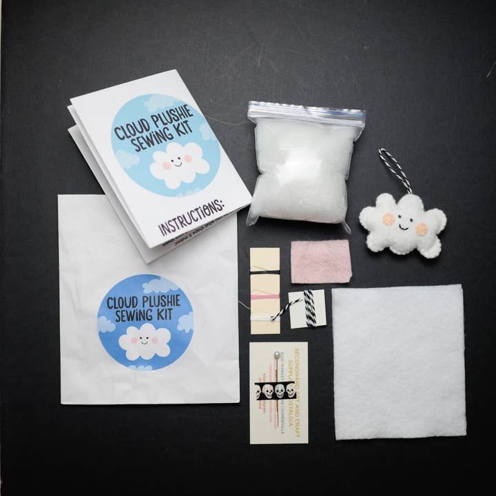 Make & Mend – wholesale Sömnadskit – Startkit för moln-gosedjur1