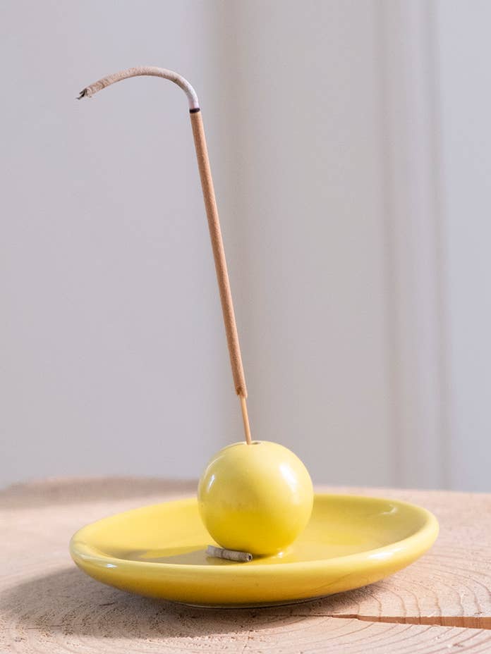 PIATTO INCENSO GIALLO per la vendita all'ingrosso da parte di Wood'd