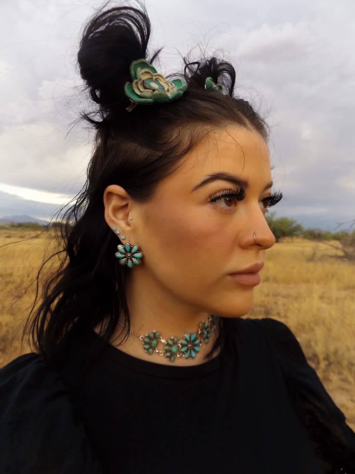 Nizhonitradersllc - Wholesale Jewellery set - Handmade Sterling Silver & Turquoise Cluster Choker Set