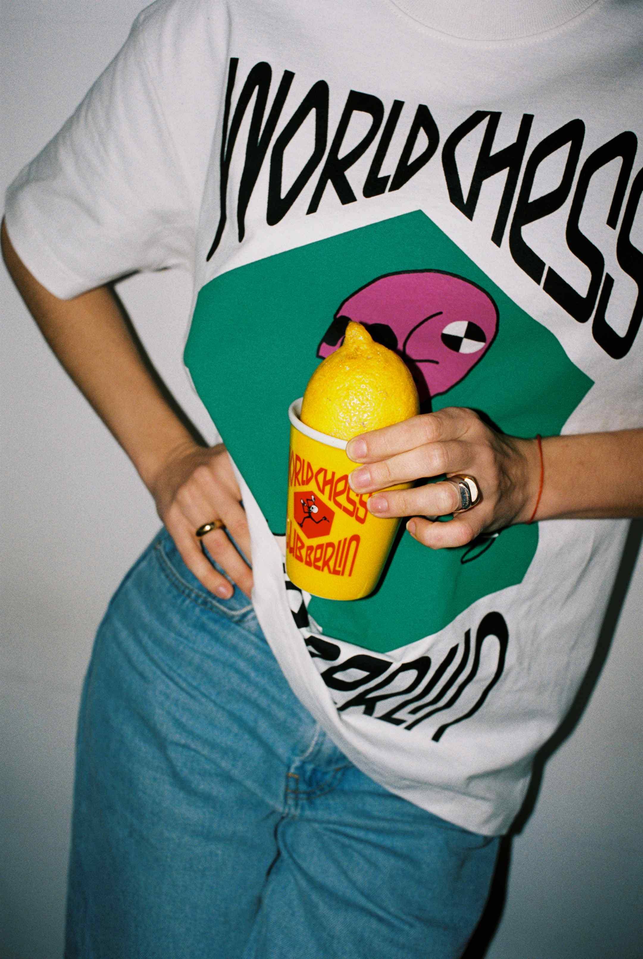 World Chess - Venta al por mayor Camiseta serigrafiada - Mujer - Camiseta del Club de Ajedrez Mundial Berlín con una Calavera0