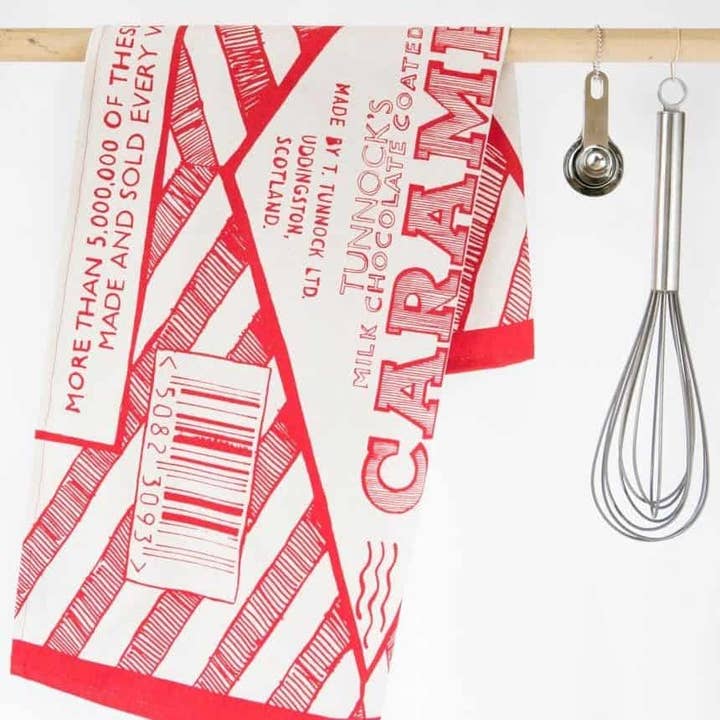 Toalha de chá Tunnock's Caramel Wafer Wrapper por atacado de Gillian Kyle