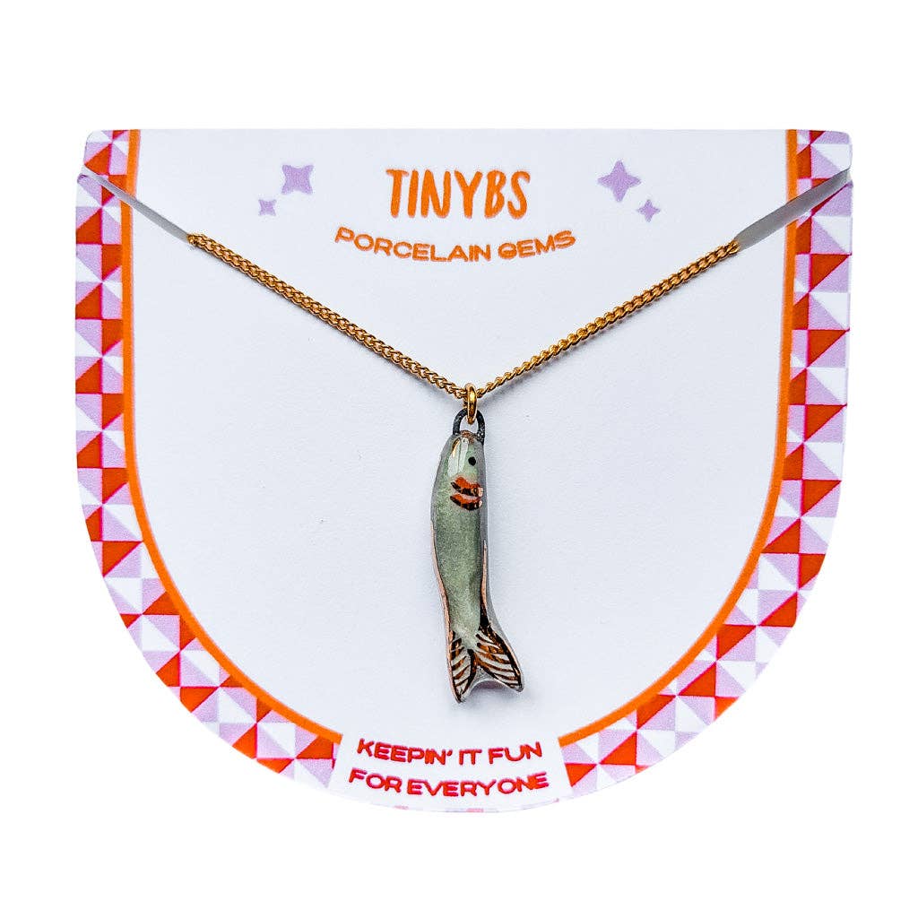 tinybs ceramics - Vendita all'ingrosso Collana con ciondolo/pendaglio - Collana 3D con sardina in porcellana e dettagli in oro 22K1