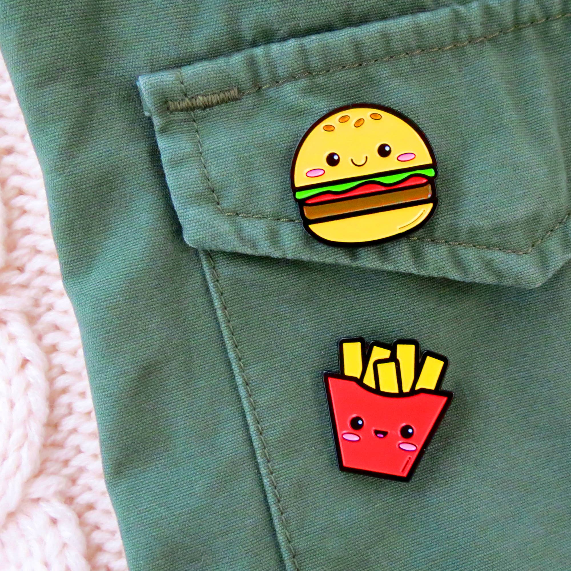 Pals & Co. - Vente Épinglettes/boutons - Ensemble de broches en émail Burger & Fries2