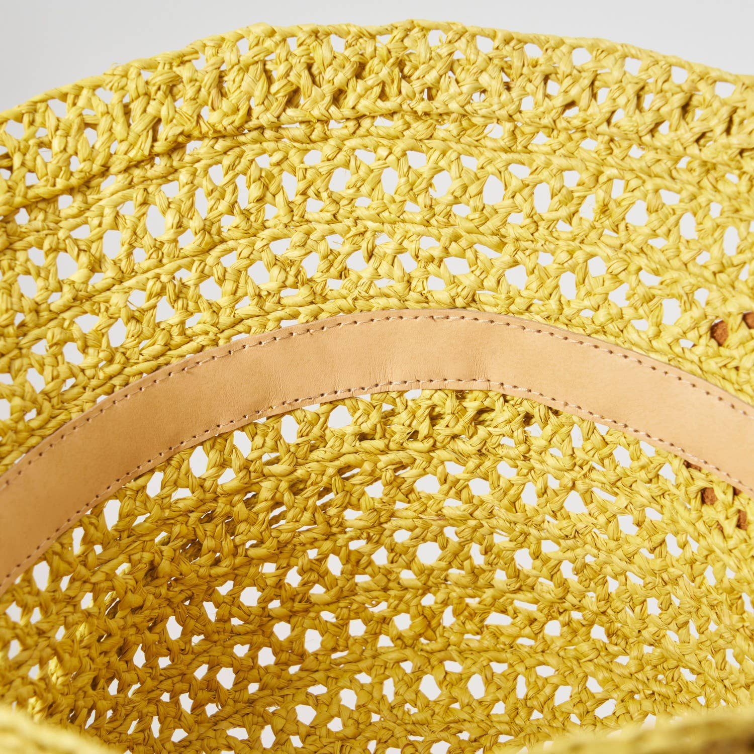 SANS-ARCIDET PARIS - Vendita all'ingrosso Cappello da pescatore - Donna - Cappello a secchiello Arlette SS24 in rafia intrecciata naturale7