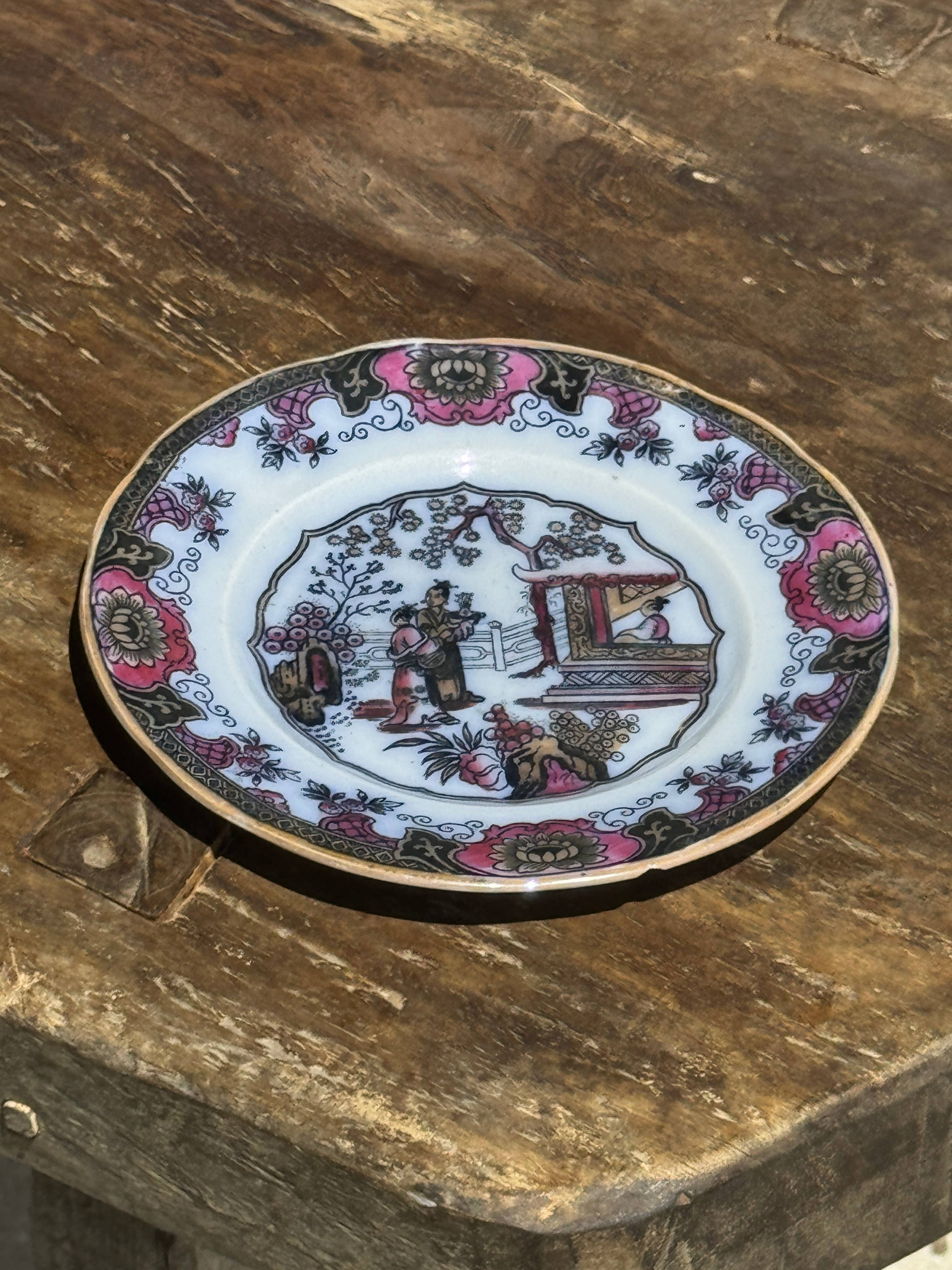 Office Objets - Wholesale Dinner Plate - 1850 Canton plate depicting a garden scene