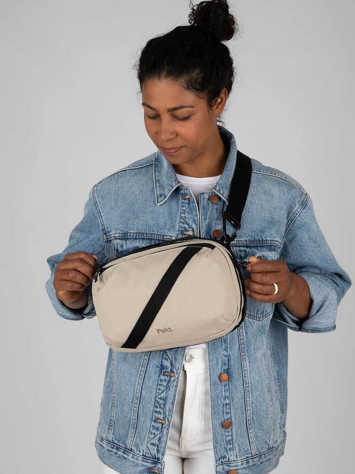 Everyday 5L Sling – Compact Travel Bag – Smart Organization for wholesale by Pakt