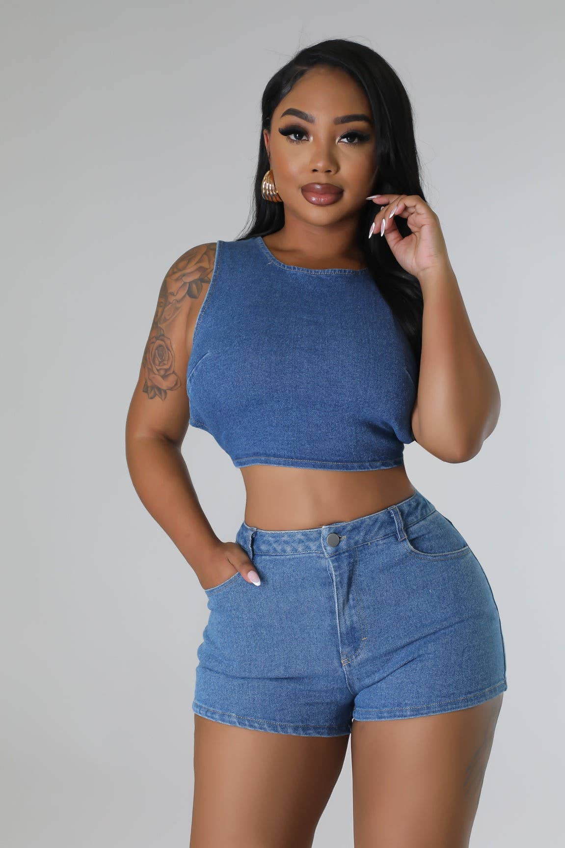Denim clair Ensemble haut court et short en jean en vente sur Faire9