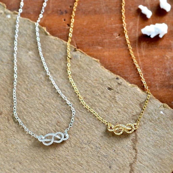 Foamy Wader – wholesale Hänge-/berlockhalsband – Sailor Knot halsband - nautiska rep kärlek knut halsband4