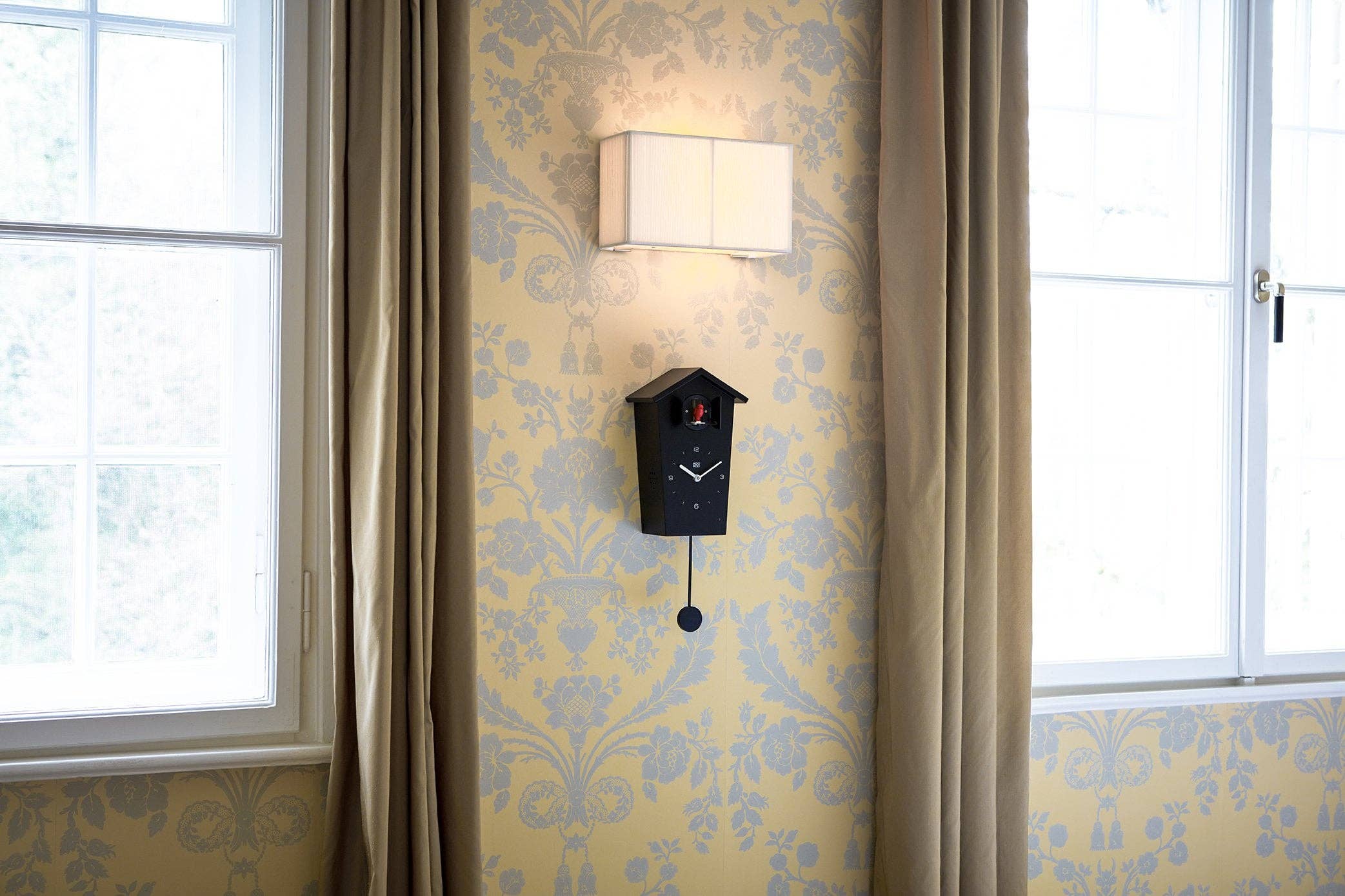 KOOKOO EU - Wholesale Wall Clock - KOOKOO BirdHouse modern cuckoo clock2