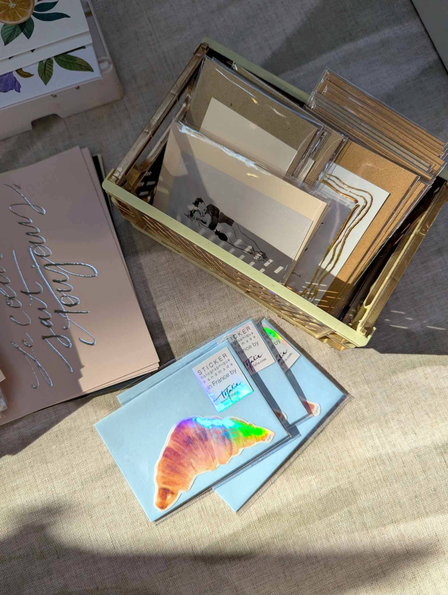 Tifalia - Vente Autocollant - Sticker holographique "Croissant6