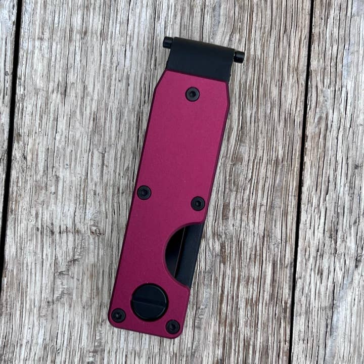 KW Custom Creations - Wholesale Keychain - Unisex - Anodized Metal Minimalist Keyholder1