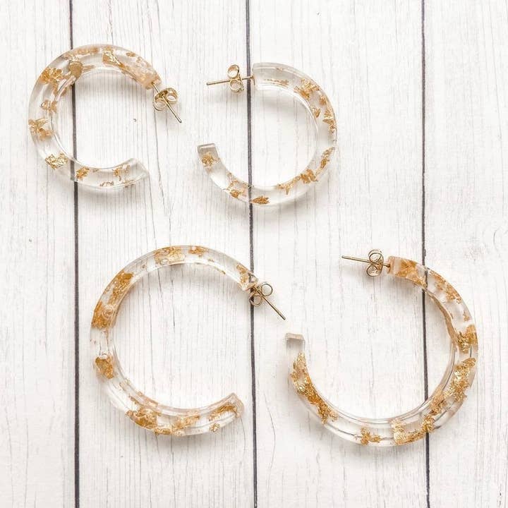 Guld Leaf Resin Hoops for engroshandel hos Devere Handmade Jewelry