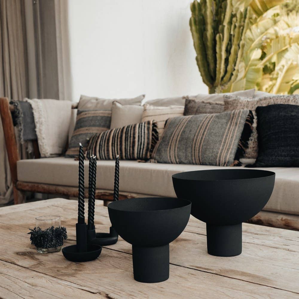 EARTHWARE - Wholesale Candle Holder - Juno black candlestick2