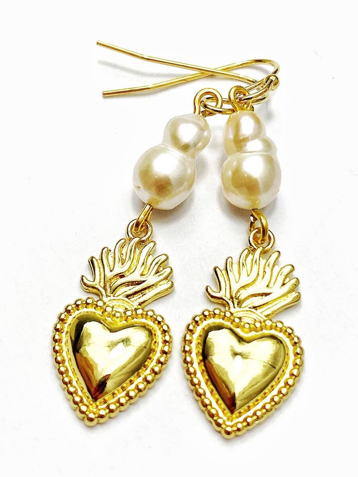 Guld Dobbelt Dråbe Hellig Hjerte Perle Øreringe for engroshandel hos Black Lamb Design