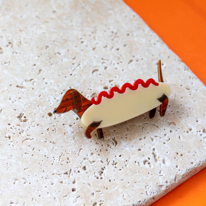 Finest Imaginary – wholesale Brooch – Dachshund Hot Dog Costume Brooch