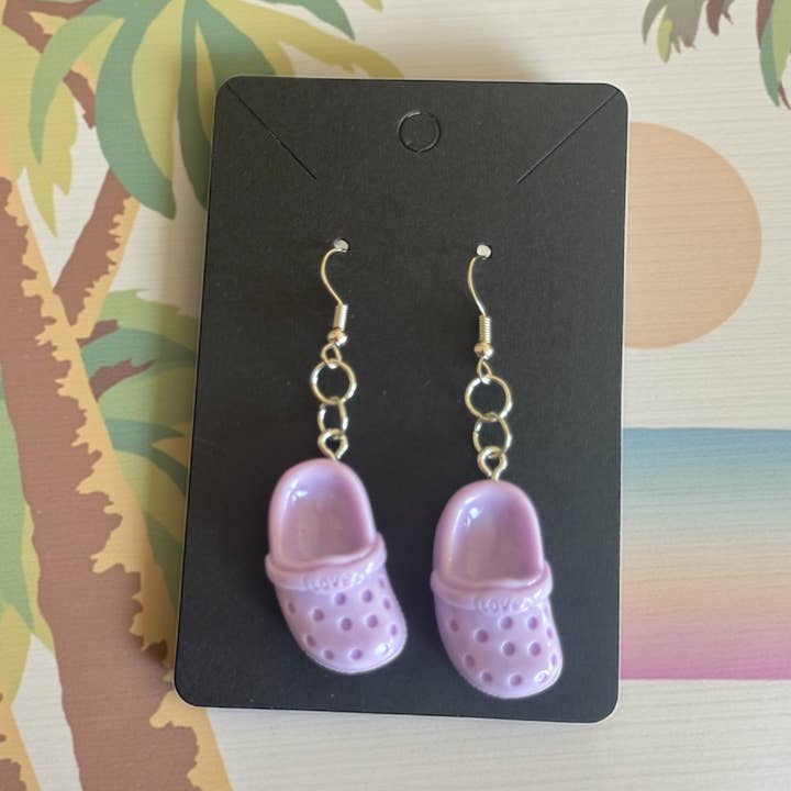 Crocs Øreringe – Håndlavet Sjov Statement Smykke for engroshandel hos Crafting Queens