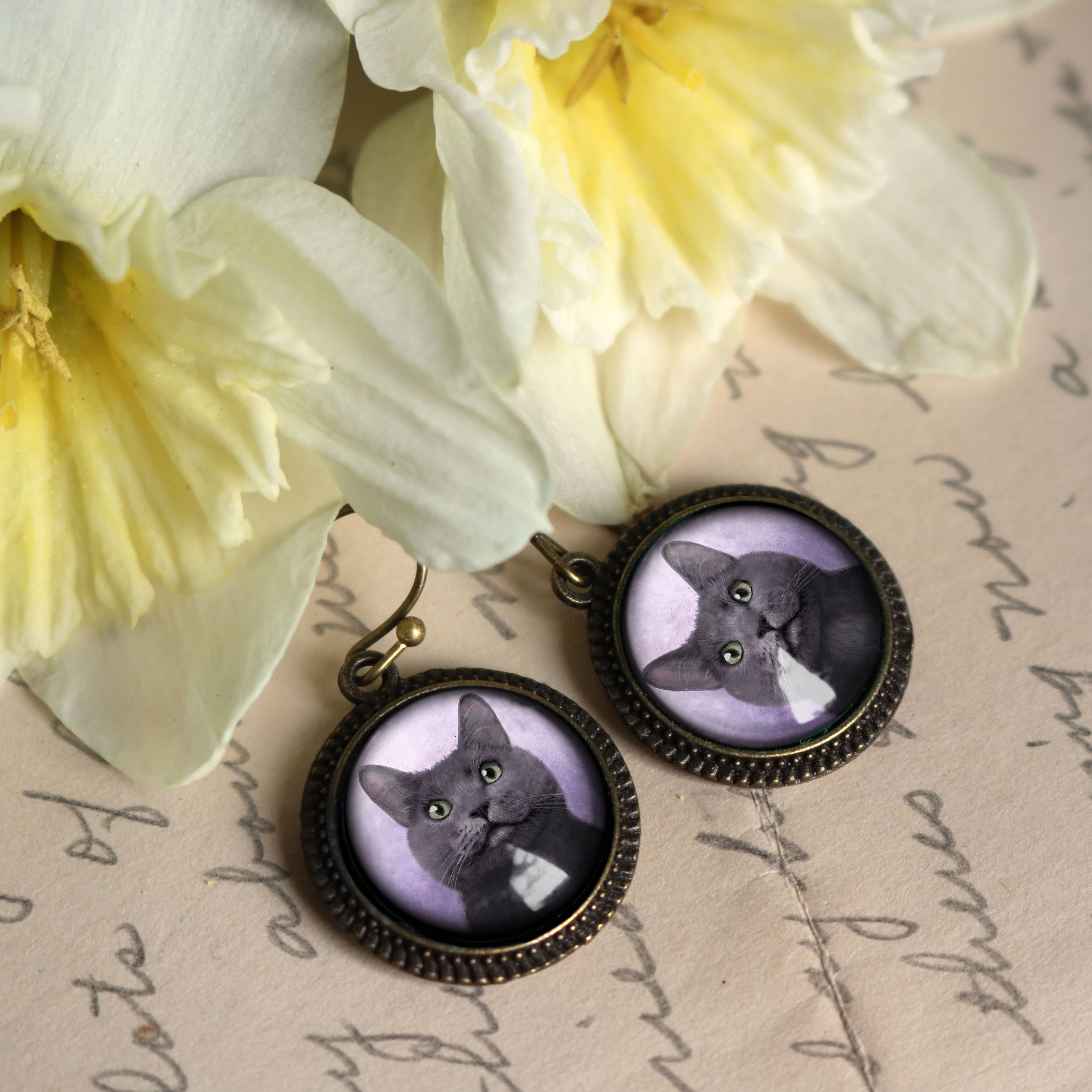 The Divine Iguana - Wholesale Dangle Earrings - Best Friends Russian Blue Glass Cabochon Gray Cat Earrings2