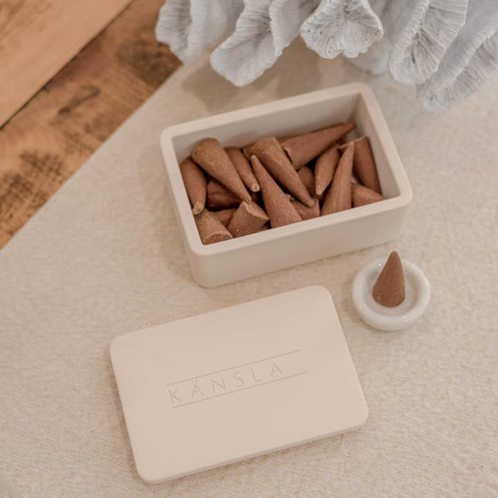 Dark Amber & Ginger Lily Incense Cones for wholesale by kansla