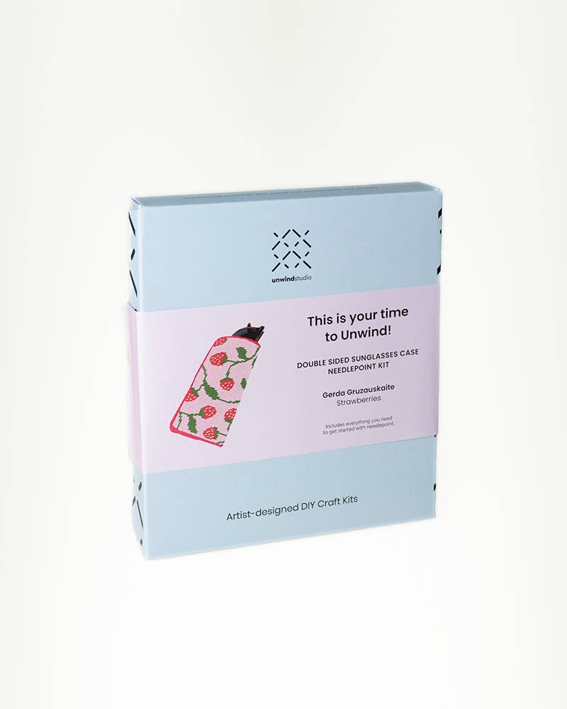 Unwind Studio – Engroshandel DIY-hobbysæt – Jordbær Solbrilleetui Broderisæt4