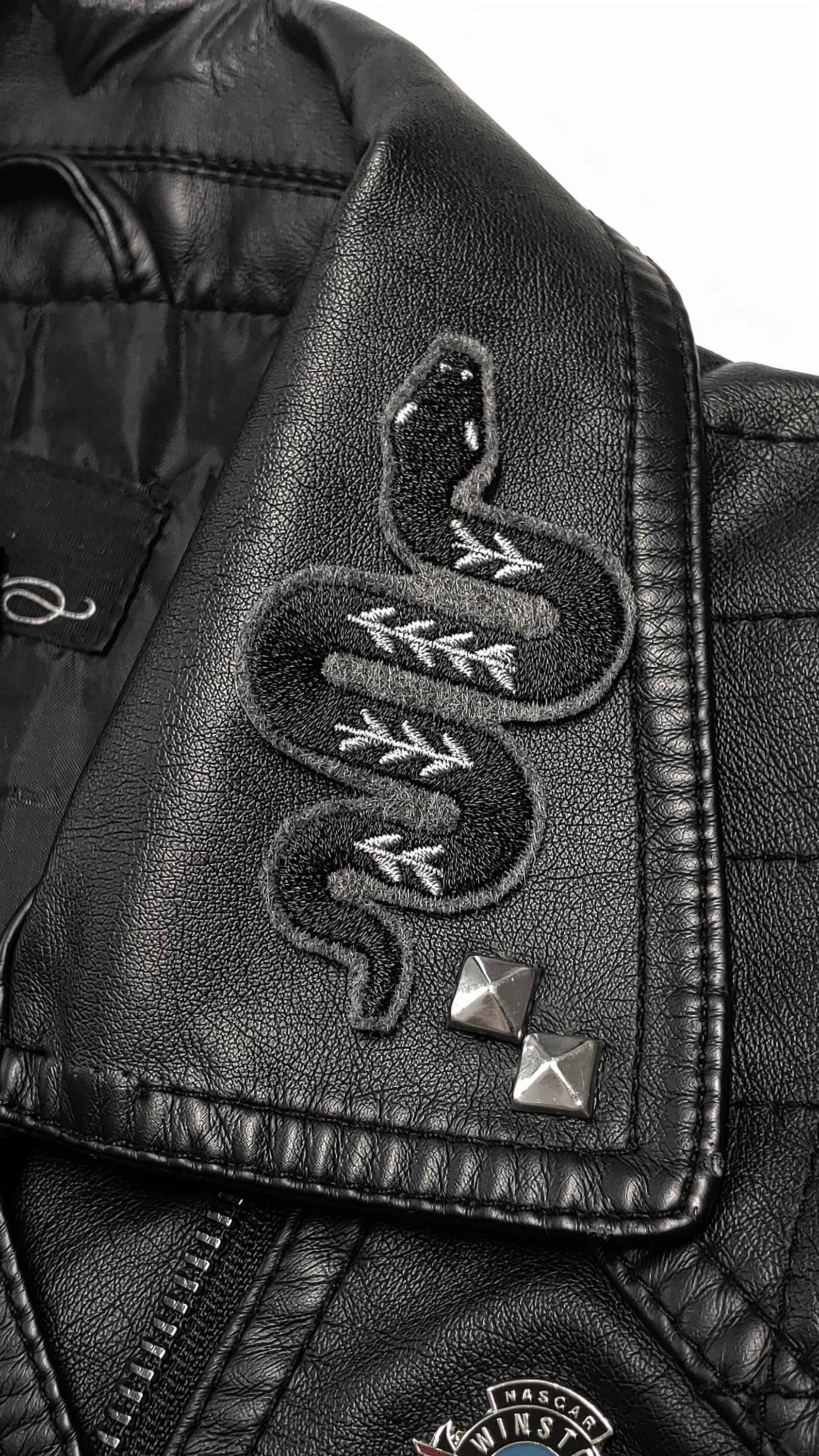 Project Pinup – wholesale Patch – Black and Gray Snake Iron On Embroidered Patch0