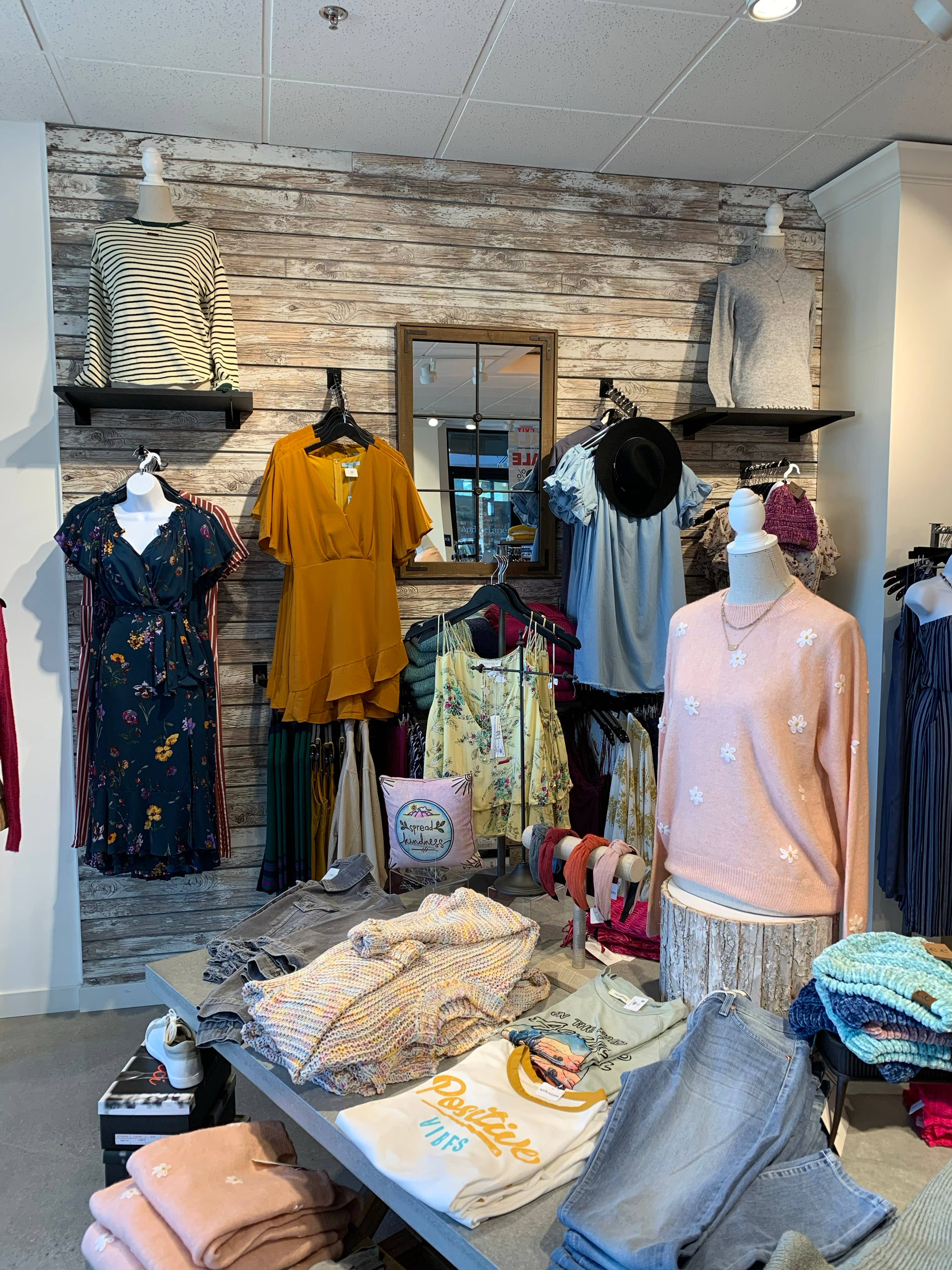 Ninth & Vine - Wholesale Decorative Panel - Slatwall - Old Paint (Set of two 24" H X 48" L Panels)9