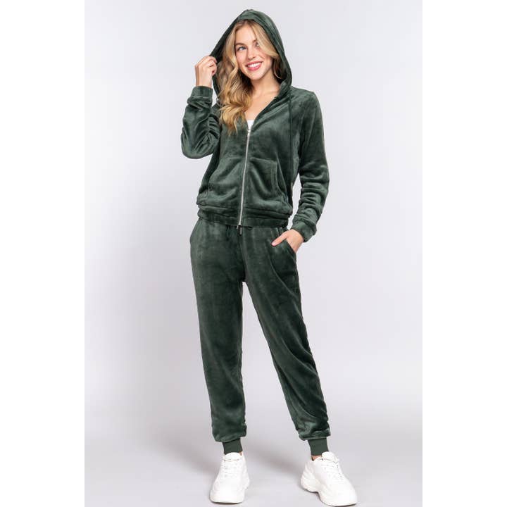 FAUX FUR JACKET AND JOGGER PANTS SET for wholesale by Apolline