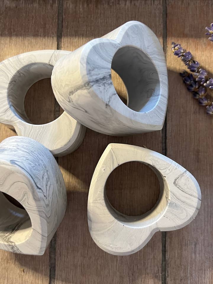 Set de ronds de serviette effet béton - Coeur pour la vente par EMB Pretty