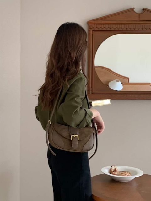 Pretty Persuasions – wholesale Crossbody bag – Women's – P23110 Suede-Like Buckle Crossbody/Shoulder Bag7